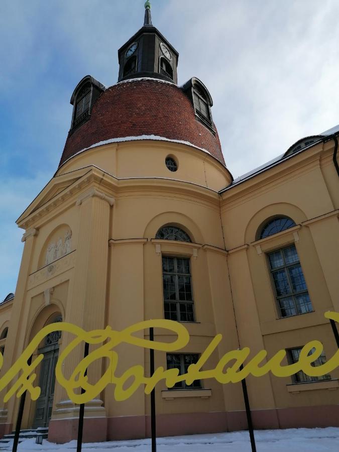 Bed&Breakfast Wagner "Im Alten Pfarrhaus" 네우루핀 외부 사진