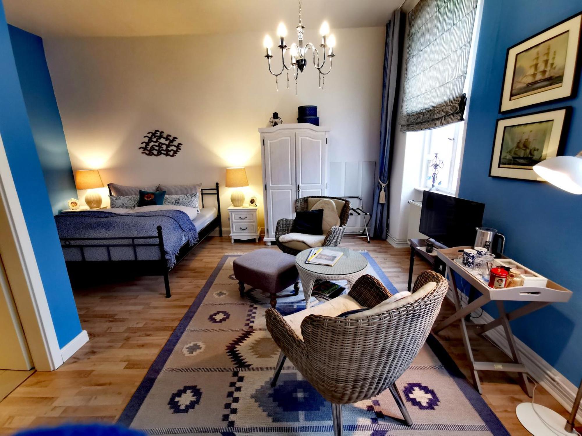 Bed&Breakfast Wagner "Im Alten Pfarrhaus" 네우루핀 외부 사진
