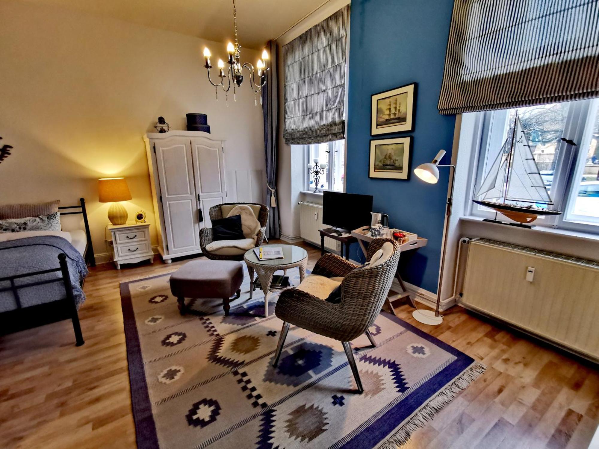 Bed&Breakfast Wagner "Im Alten Pfarrhaus" 네우루핀 외부 사진