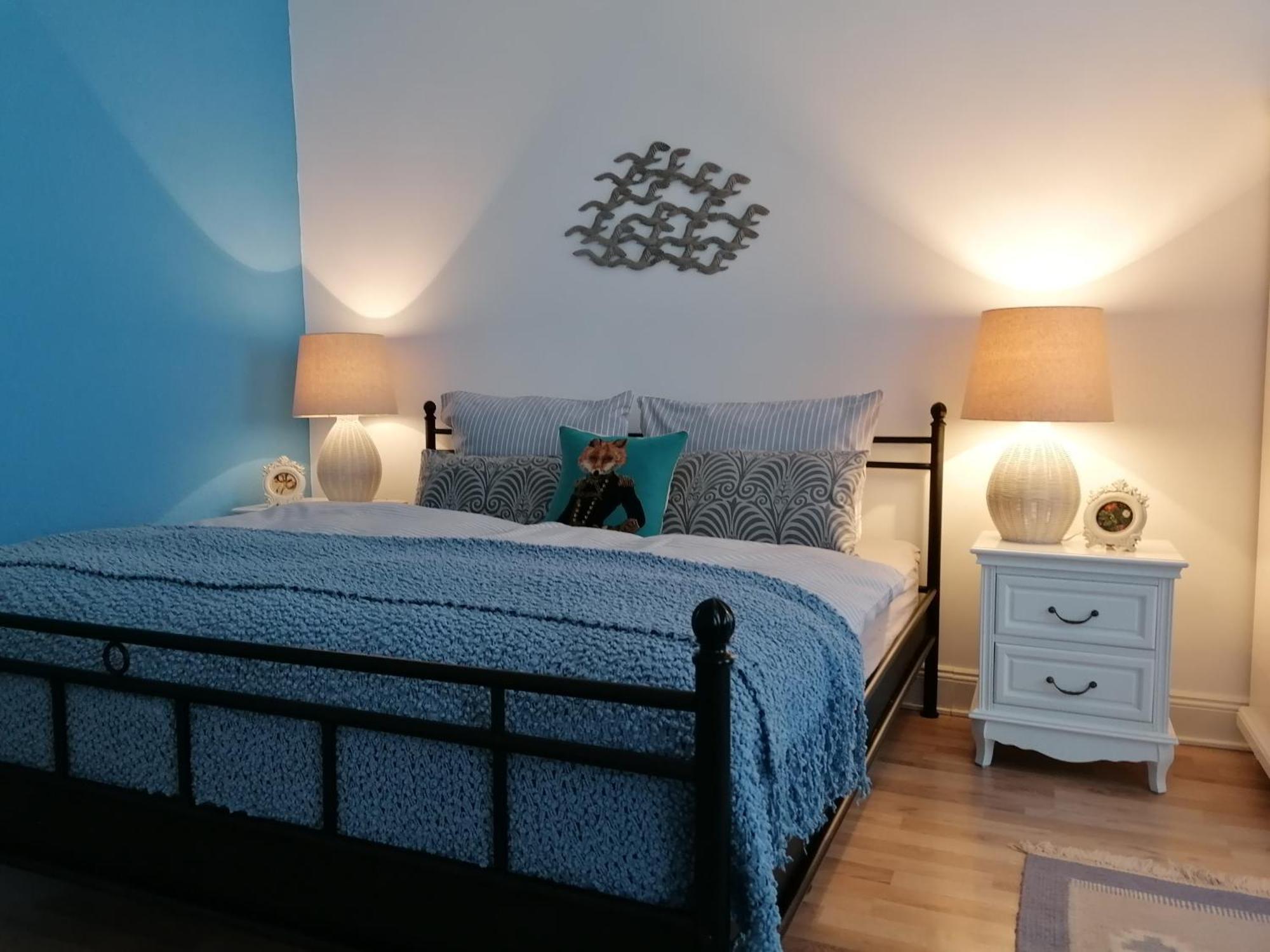 Bed&Breakfast Wagner "Im Alten Pfarrhaus" 네우루핀 객실 사진